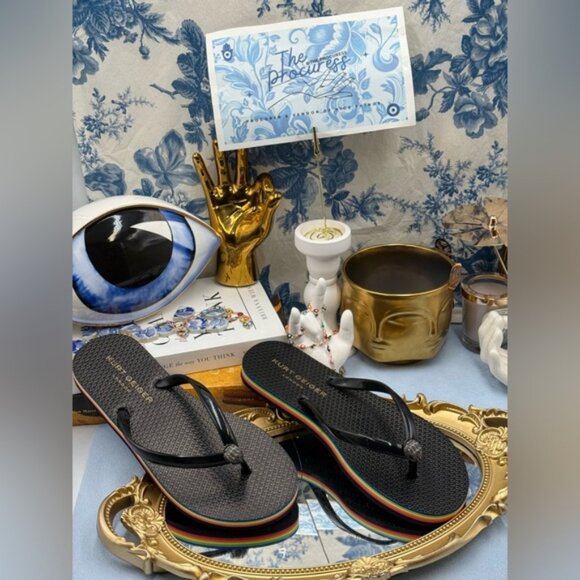 🆕 KURT GEIGER LONDON 🧿 NWOB Rainbow Kensington Black Rubber Flipflop, Sz 7.5 - Picture 2 of 13
